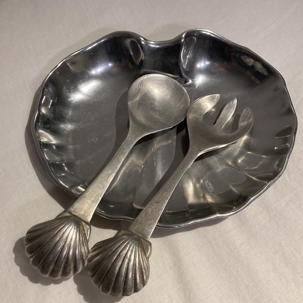Vintage Mariposa serving set seashells handle aluminum